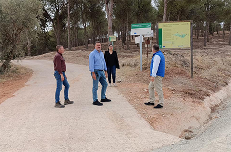 La vía Colada de Granada queda Reparada, además de Mejoras en la Dehesa